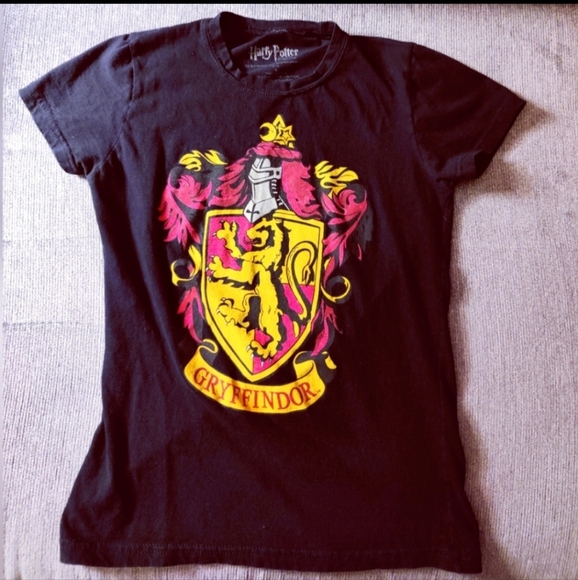 Harry Potter and The Deathly Hallows Hogwarts Gryffindor Fitted T-Shirt - Picture 3 of 3